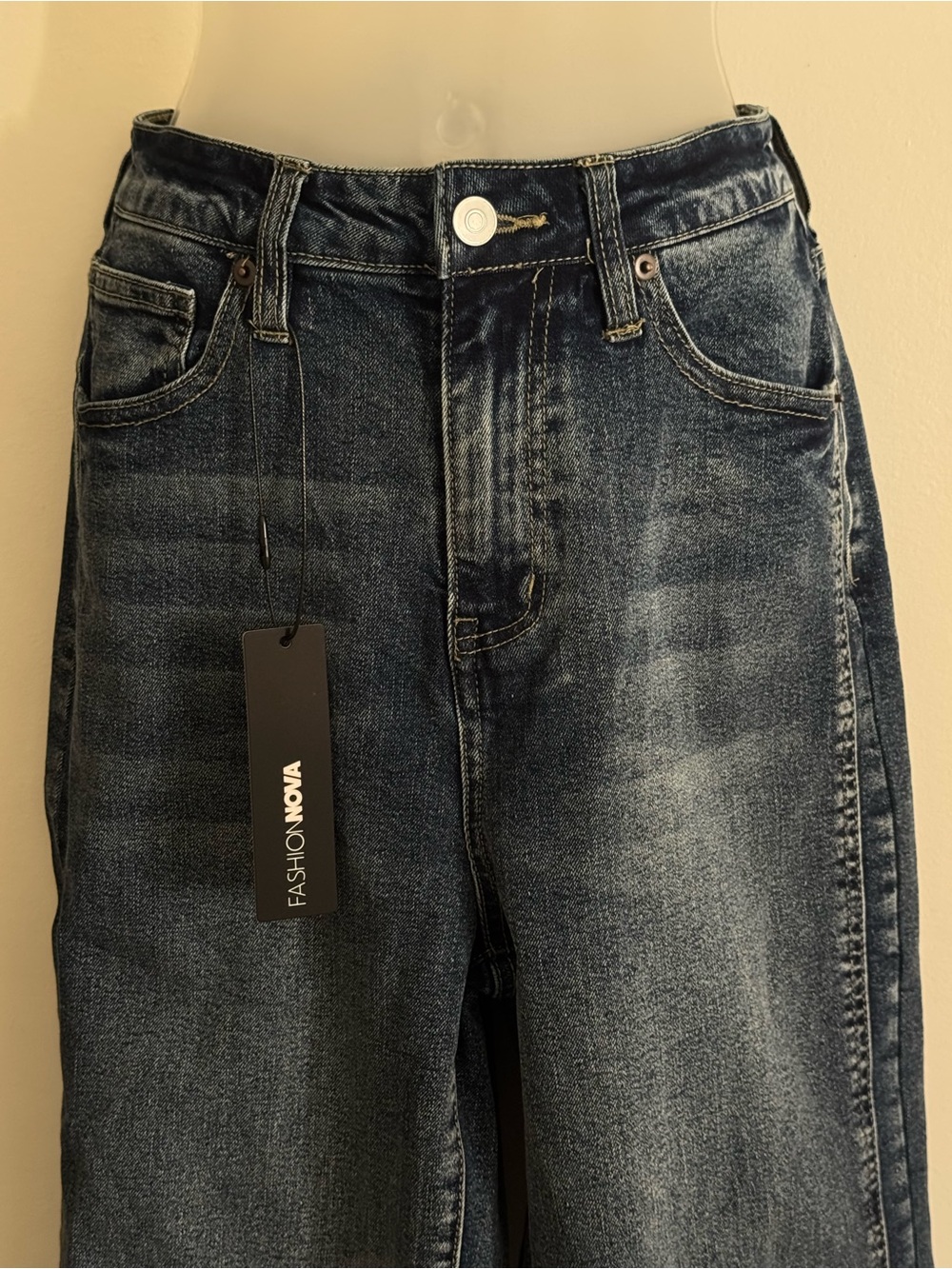 Fashion Nova Wide Leg Jeans in Dark Blue Wash